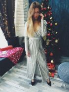 Девушка легкого поведения  Соня и  Лена с аппетитными формами